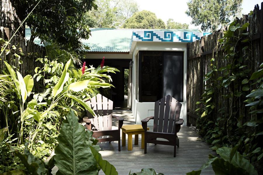 Hotel Jungle Lodge Tikal Esterno foto