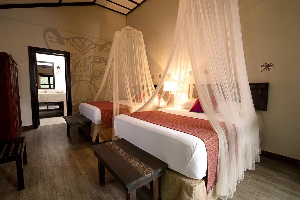 Hotel Jungle Lodge Tikal Esterno foto