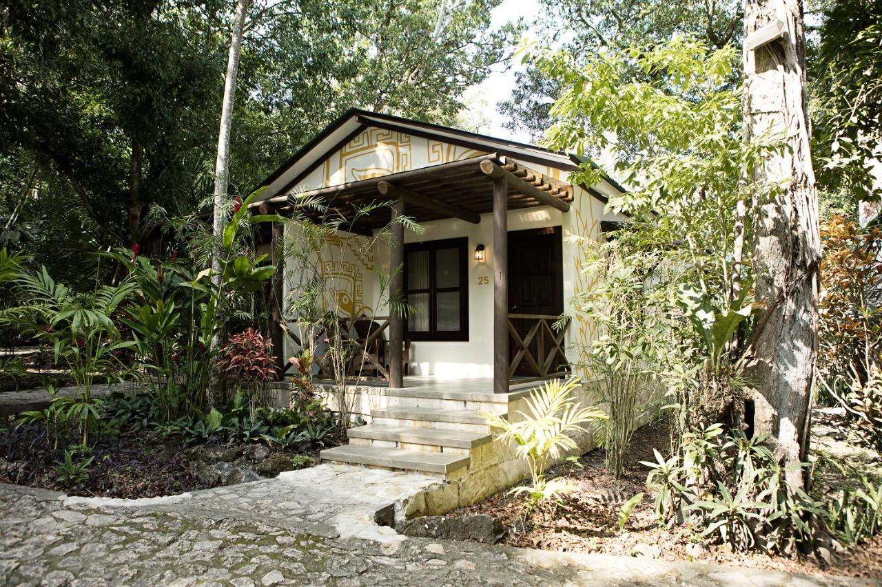 Hotel Jungle Lodge Tikal Esterno foto